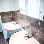 Brouettes 2 - 3 Personnes - - Stationnement Gratuit - Ideal Deplacement Professionnel Rouen