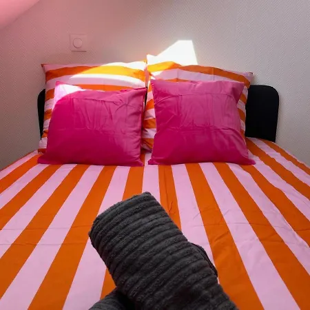 Brouettes 2 - 3 Personnes - - Stationnement Gratuit - Idéal Déplacement Professionnel Appartement